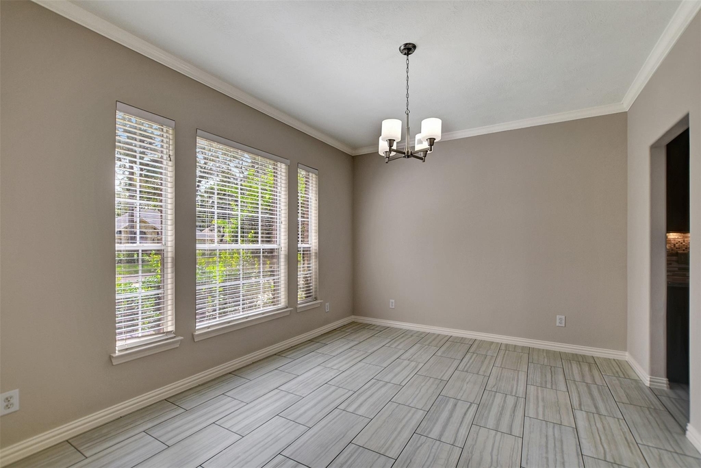 24803 Haverford Road - Photo 9