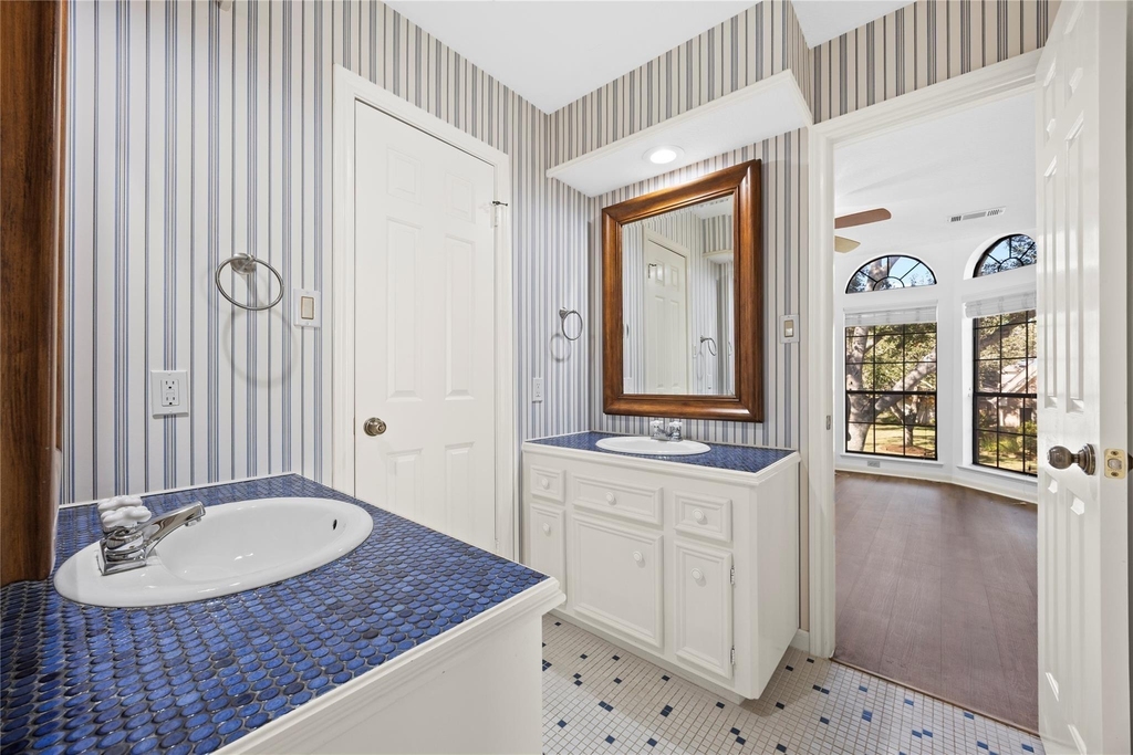 18227 Longmoor Drive - Photo 14