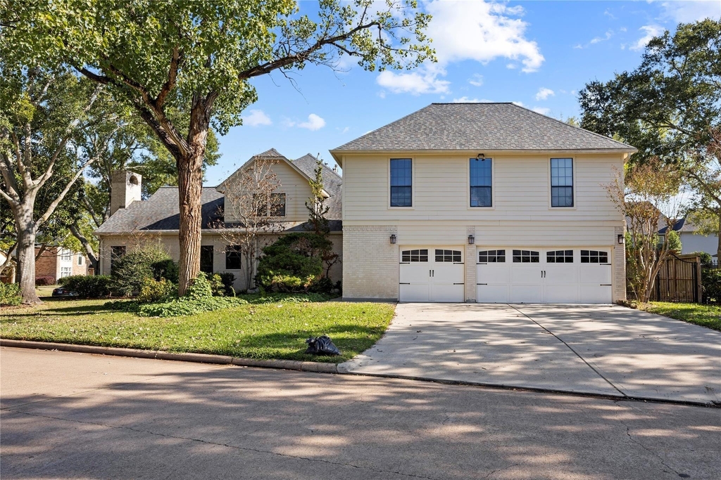 18227 Longmoor Drive - Photo 2