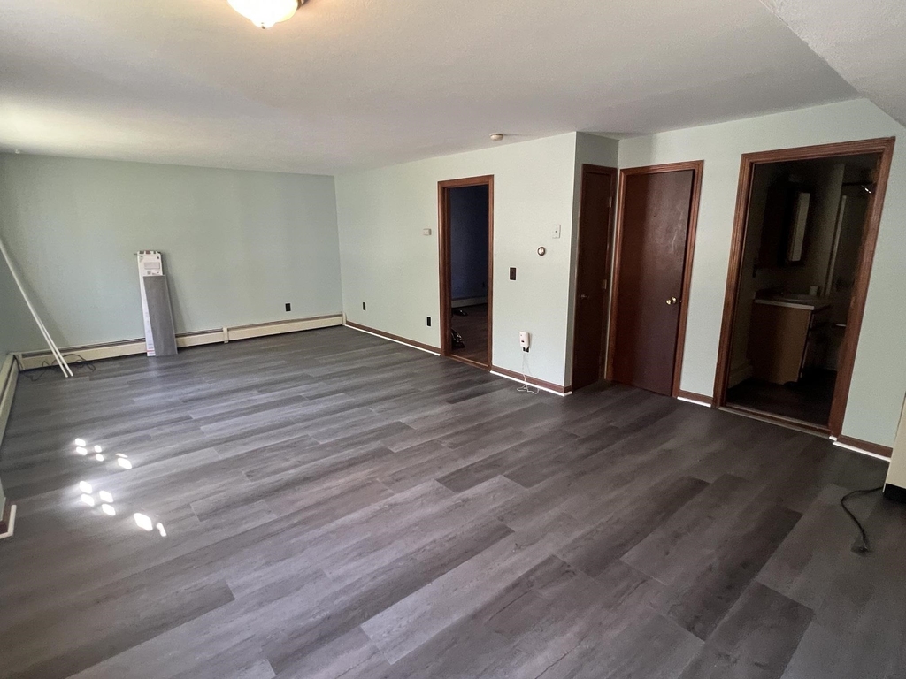 233 South - Photo 2