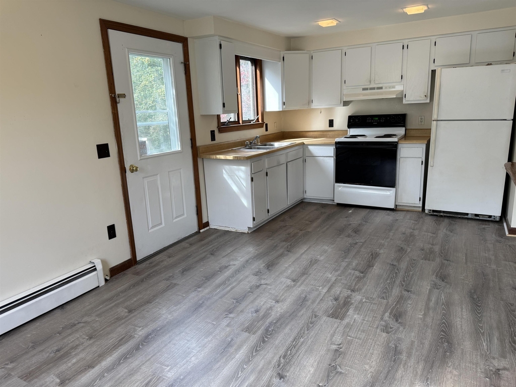 233 South - Photo 5