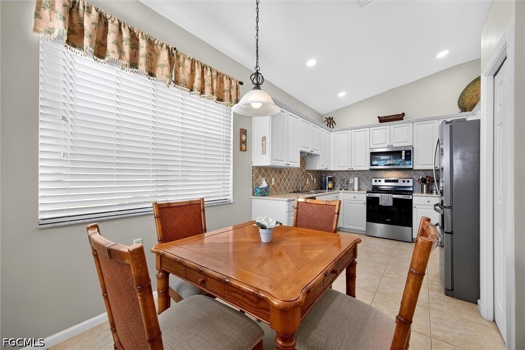 3021 Meandering Way - Photo 21