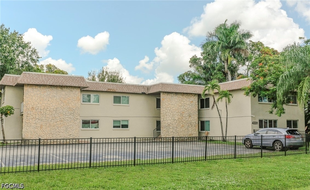 4331 Glenwood - Photo 0