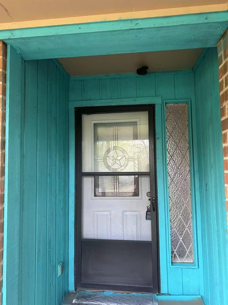 911 Brook Forest Drive - Photo 3