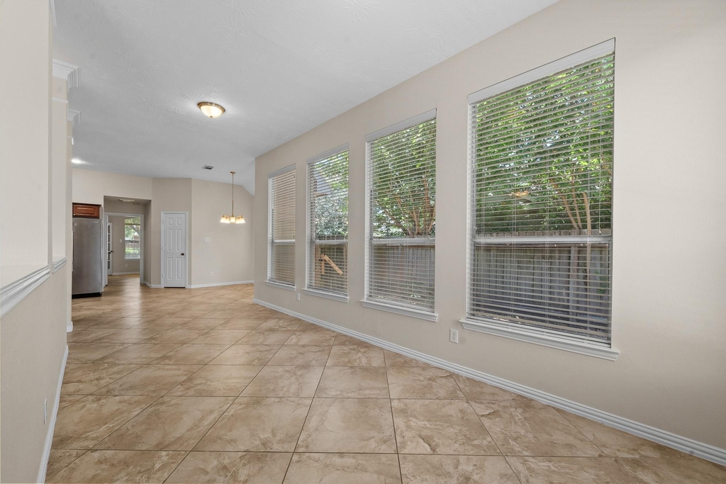 7418 Parkcross Place - Photo 4