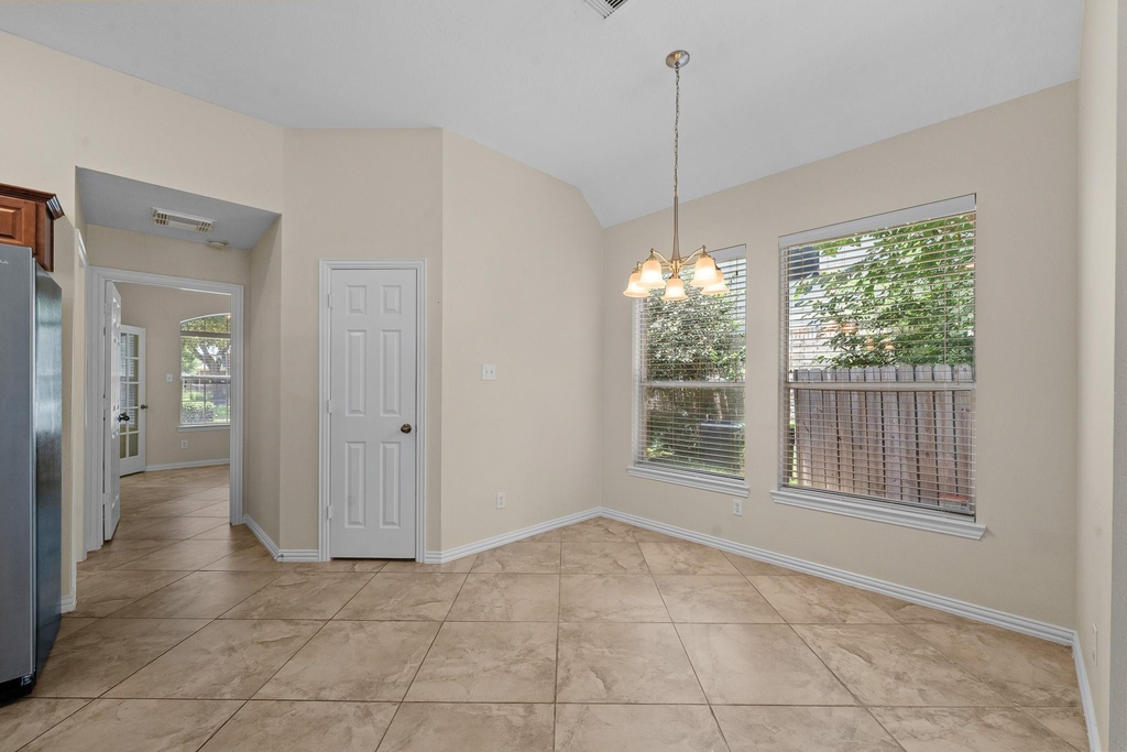 7418 Parkcross Place - Photo 11