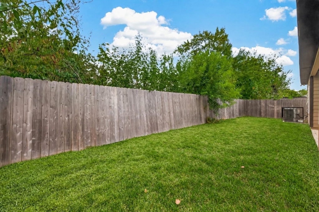 4509 Davenport Street - Photo 36