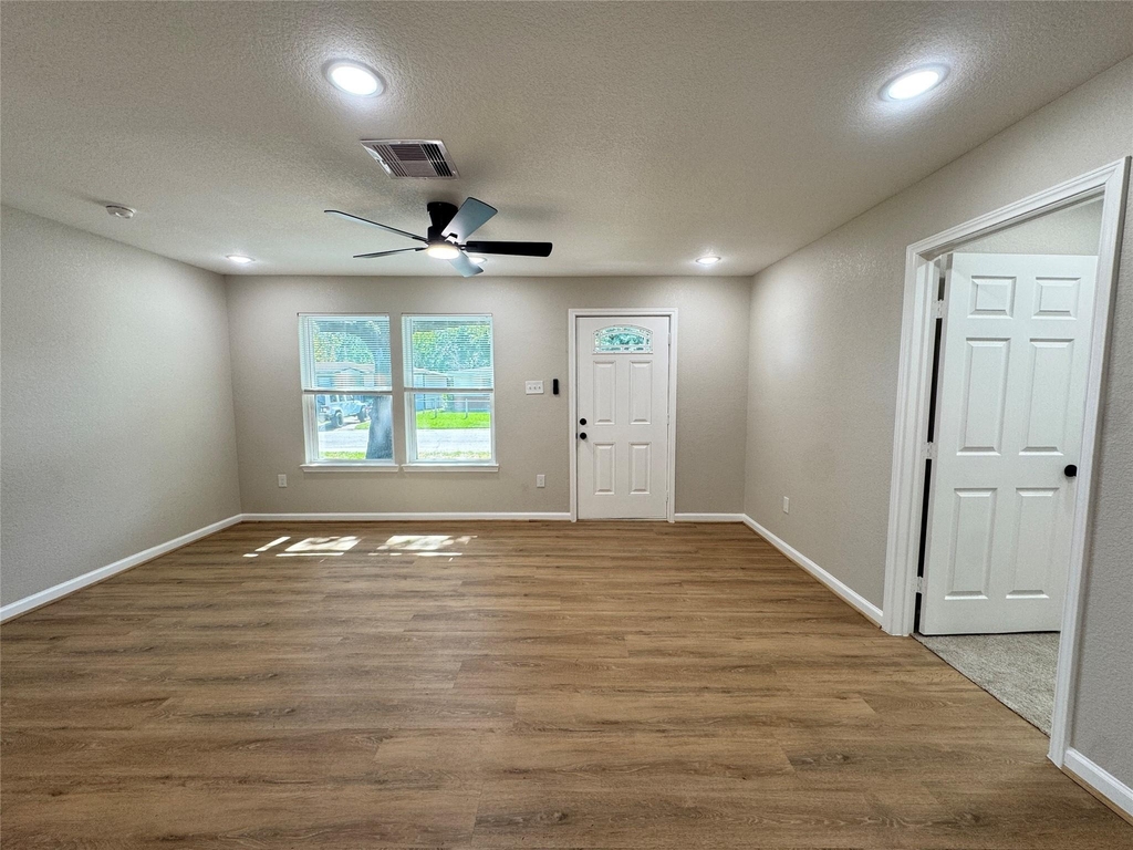 10629 Fairfax Street - Photo 3
