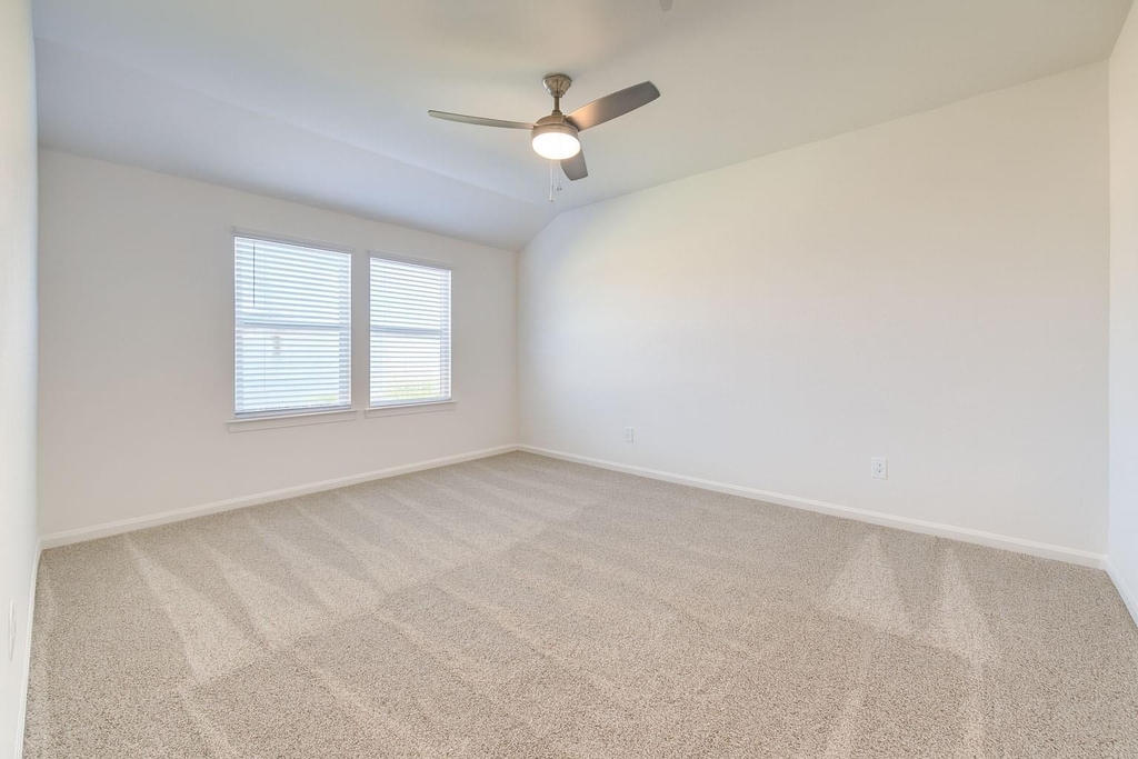 1106 Isola Bella Drive - Photo 3