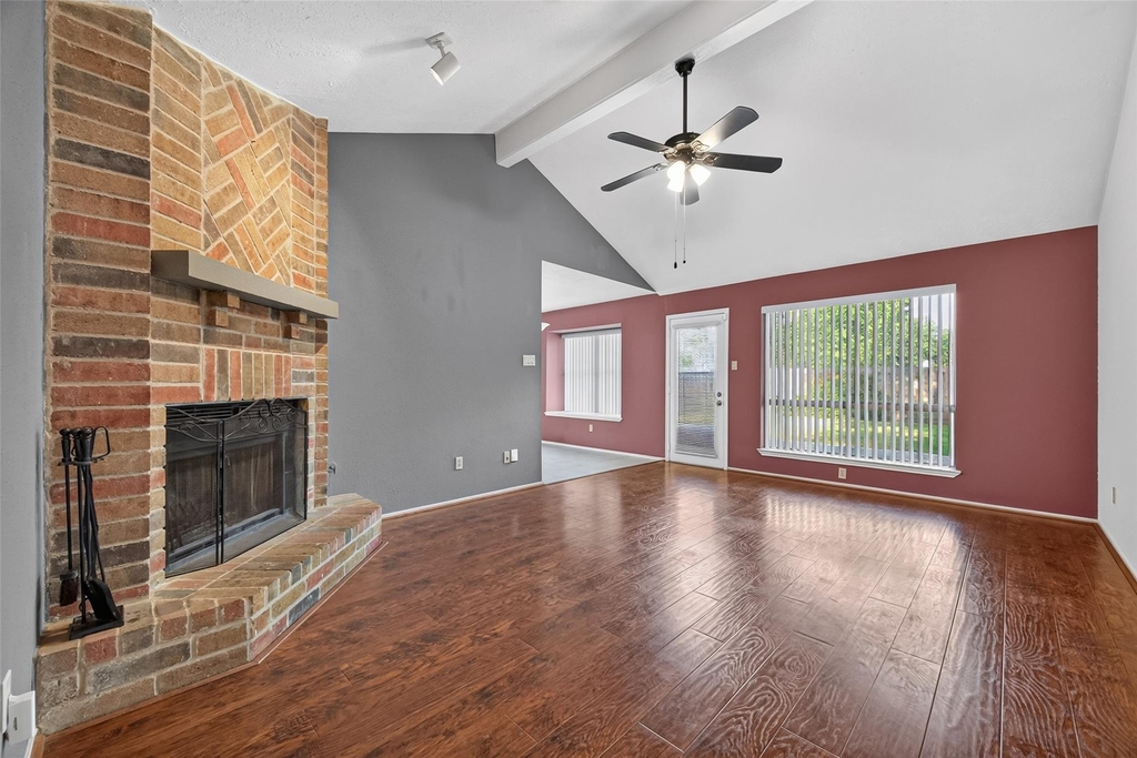7522 Flair Oaks Drive - Photo 2
