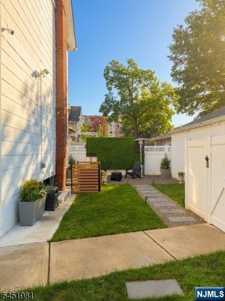 262 Anderson - Photo 25