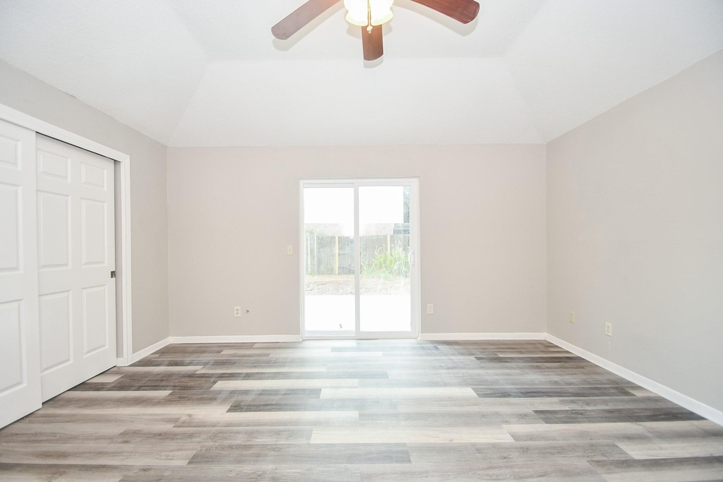 21707 Park Valley Drive - Photo 23
