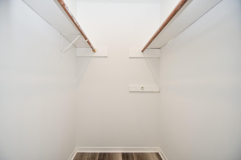 21707 Park Valley Drive - Photo 19