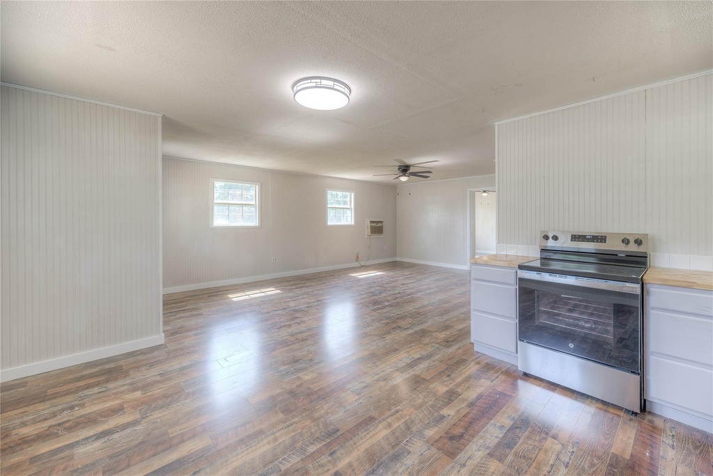 415 E Sherwood Drive - Photo 5