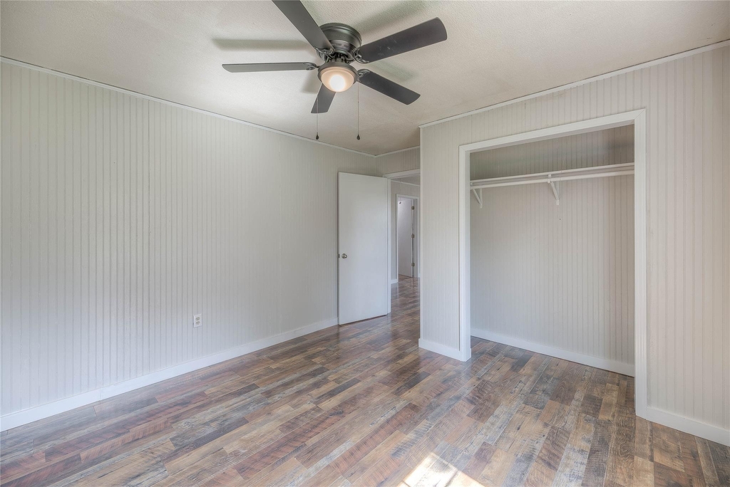 415 E Sherwood Drive - Photo 9