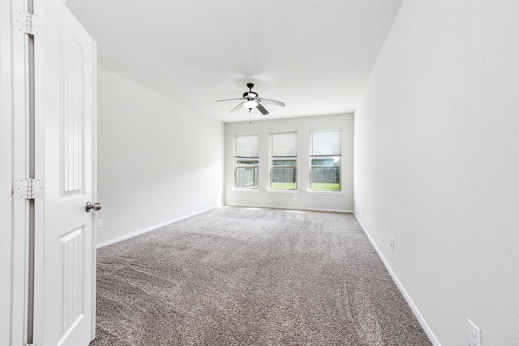 9619 Sumter Court - Photo 15