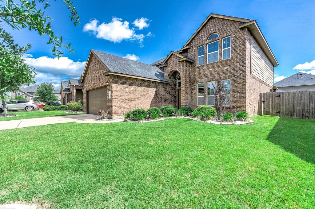 9619 Sumter Court - Photo 2