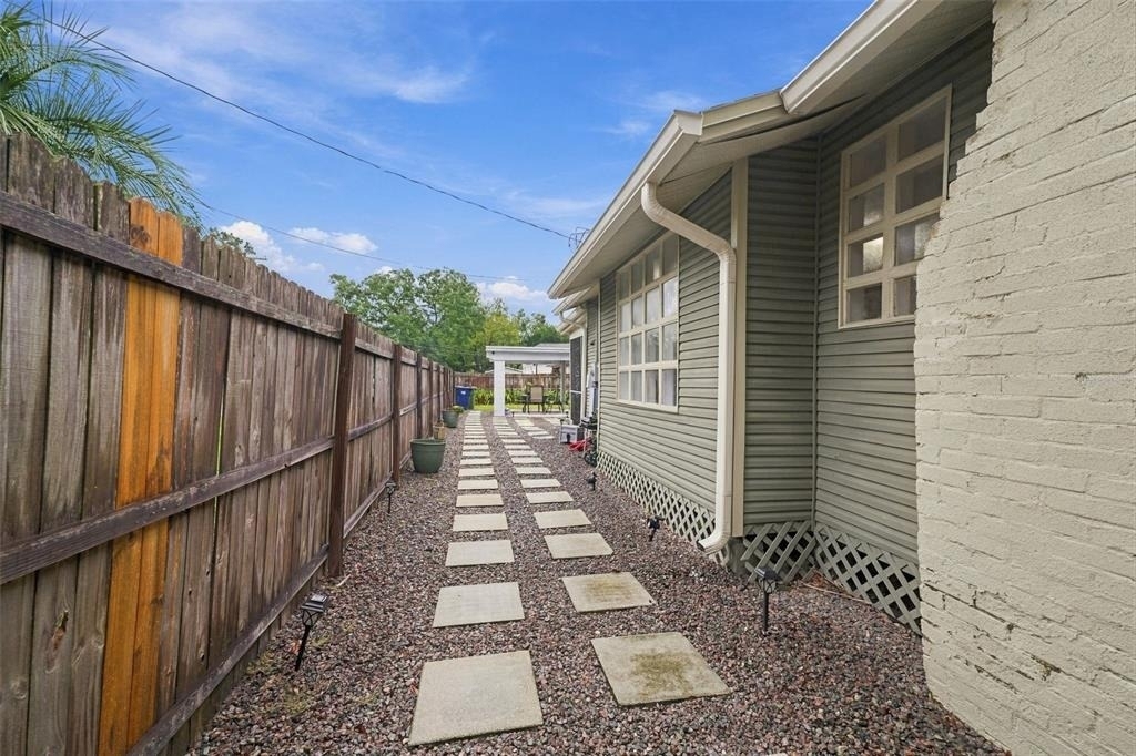 8613 N 13th Street - Photo 20