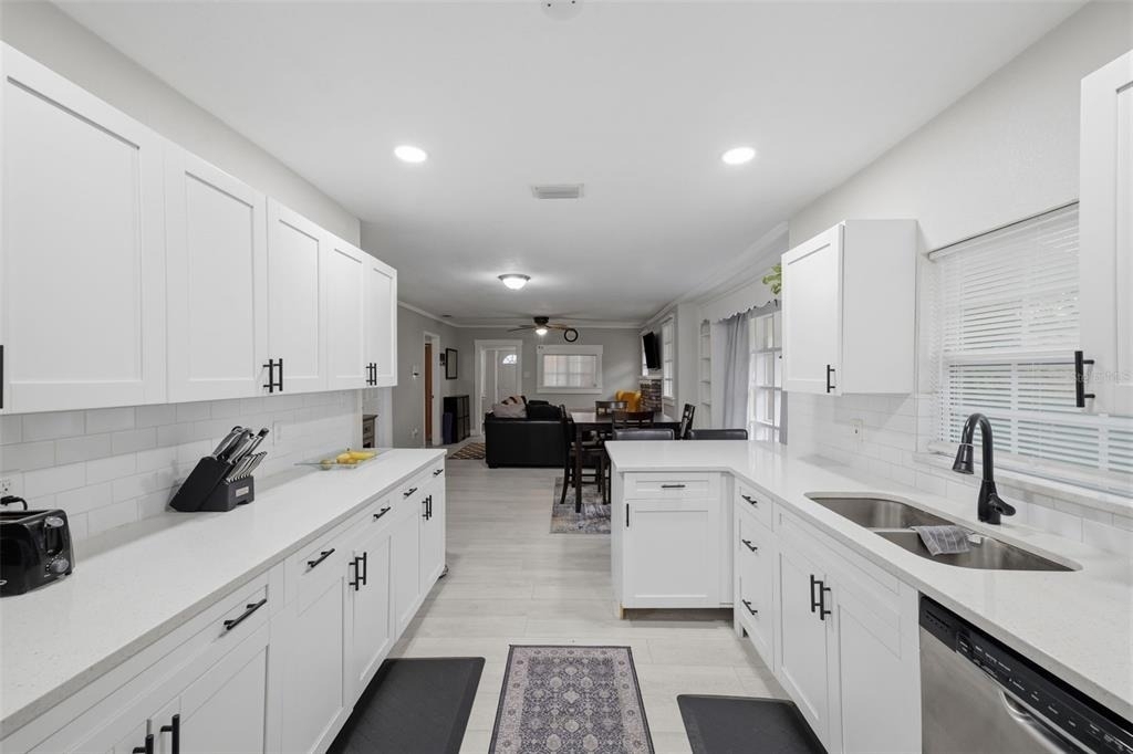 8613 N 13th Street - Photo 8