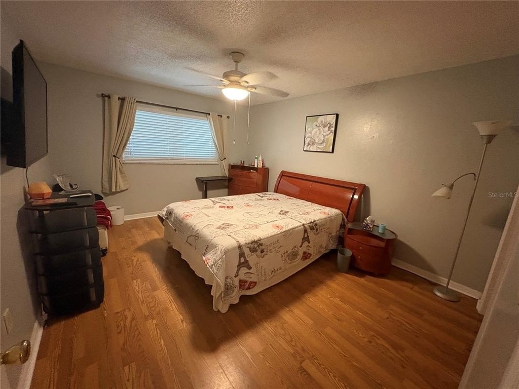 6511 Barcelona Boulevard - Photo 8