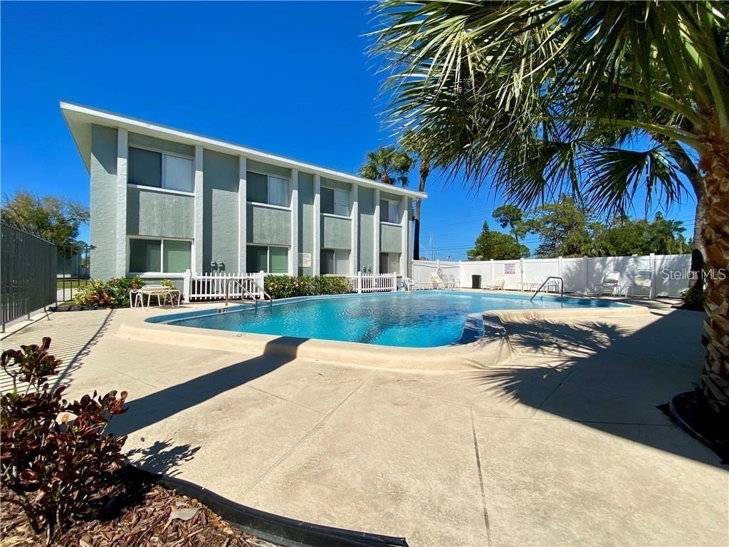 378 48th Avenue N - Photo 0