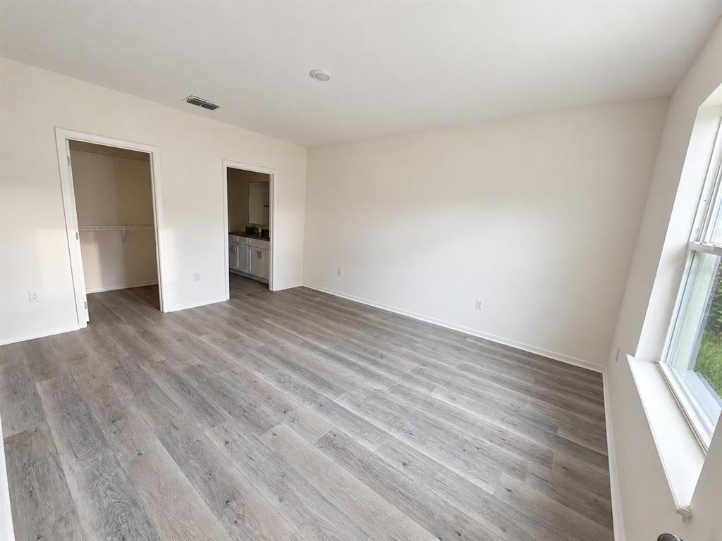 560 Walnut Avenue - Photo 12