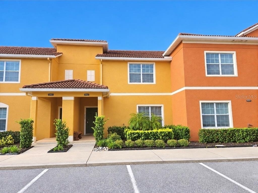 8961 Bismarck Palm Rd - Photo 0
