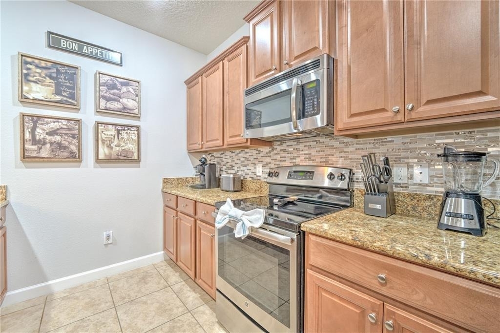 8961 Bismarck Palm Rd - Photo 5