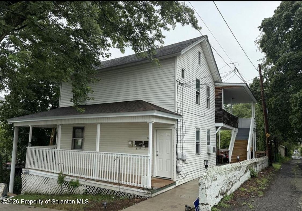 713 Cherry Street - Photo 0
