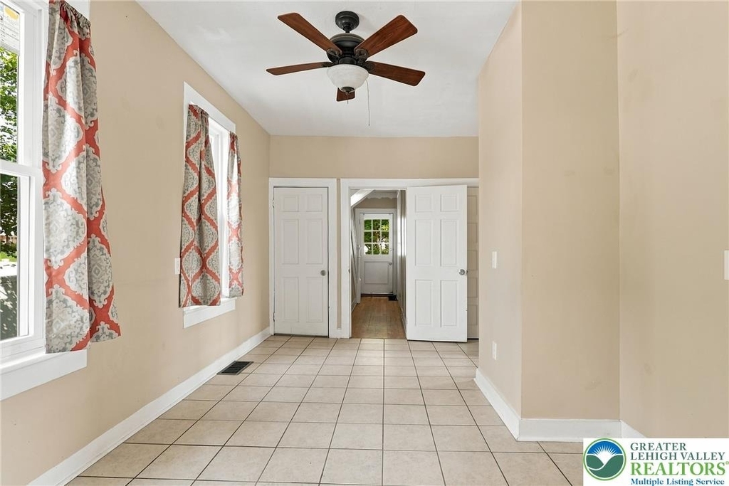 4120 Easton Avenue - Photo 10