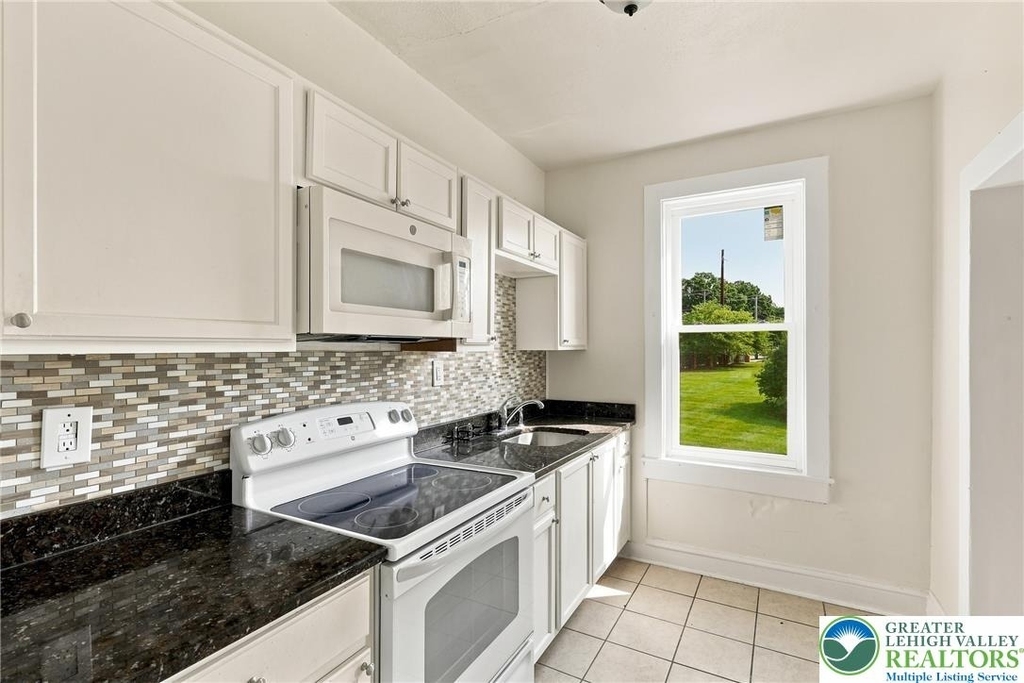 4120 Easton Avenue - Photo 16