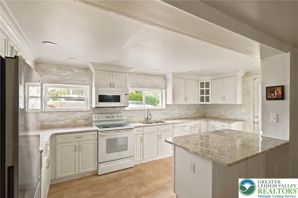 3276 Easton Avenue - Photo 21