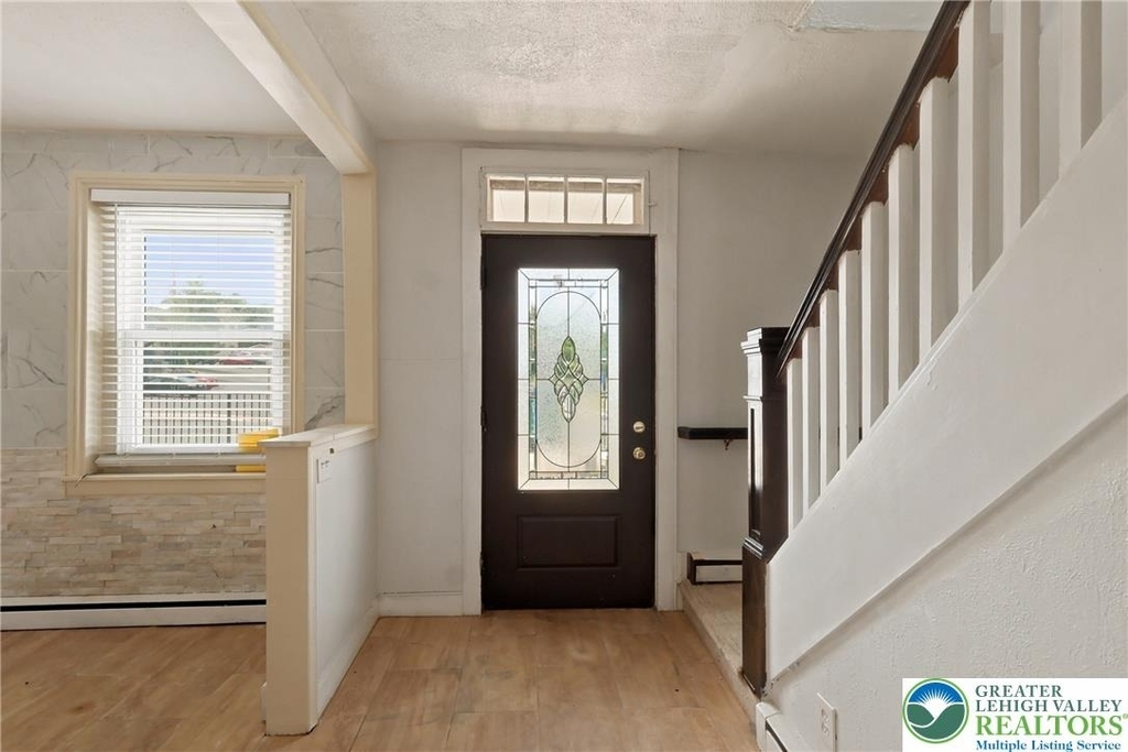 3276 Easton Avenue - Photo 5