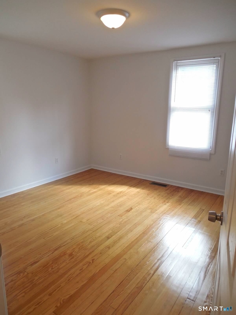 395 Plainville Avenue - Photo 5