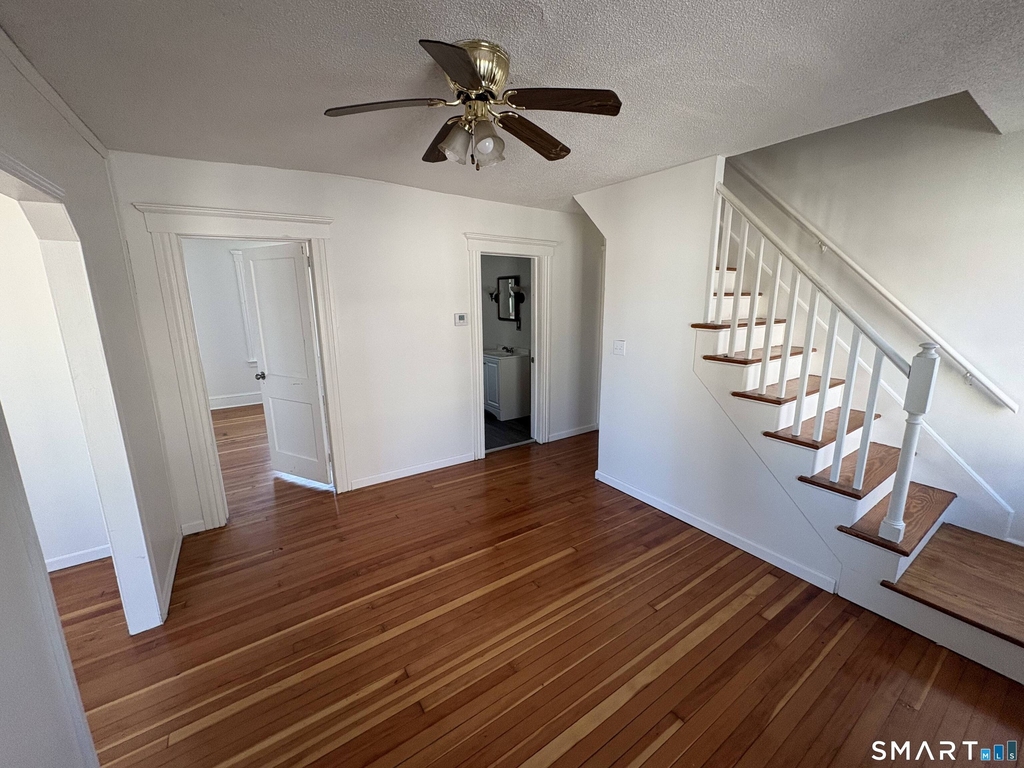 158 Beechwood Avenue - Photo 4