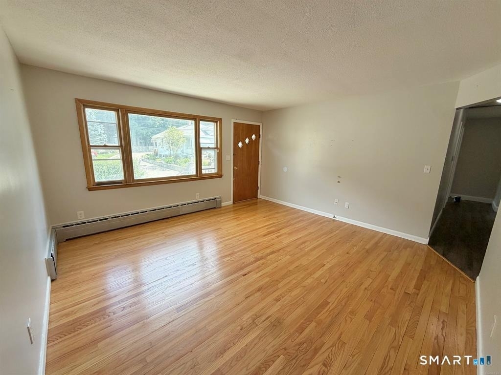 348 Oak Street - Photo 2