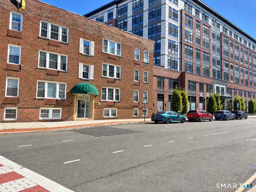 833 Summer Street - Photo 0