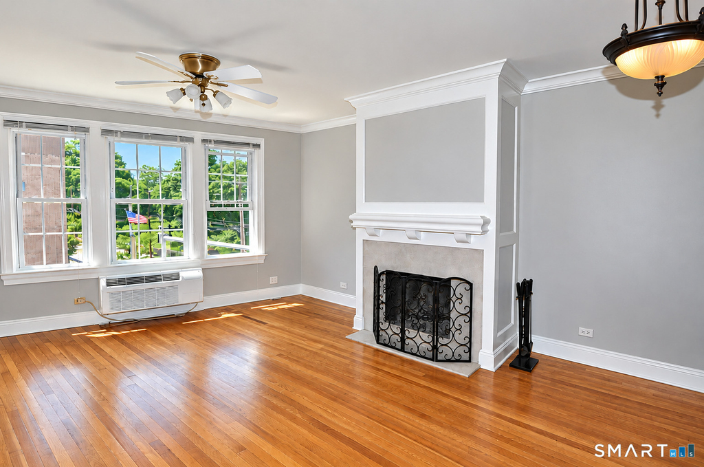 833 Summer Street - Photo 3