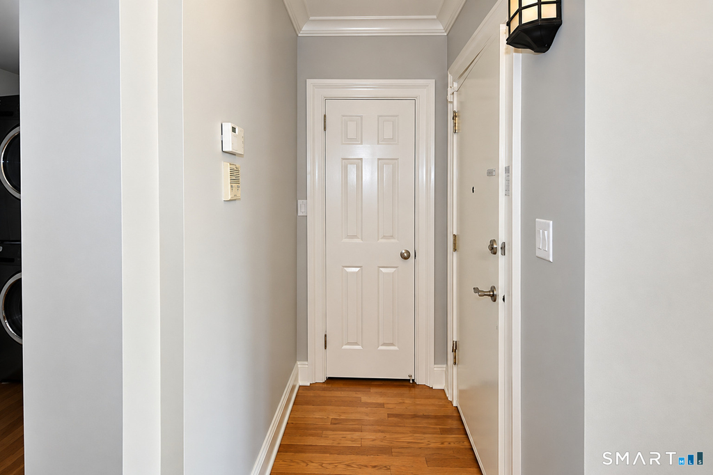 833 Summer Street - Photo 5