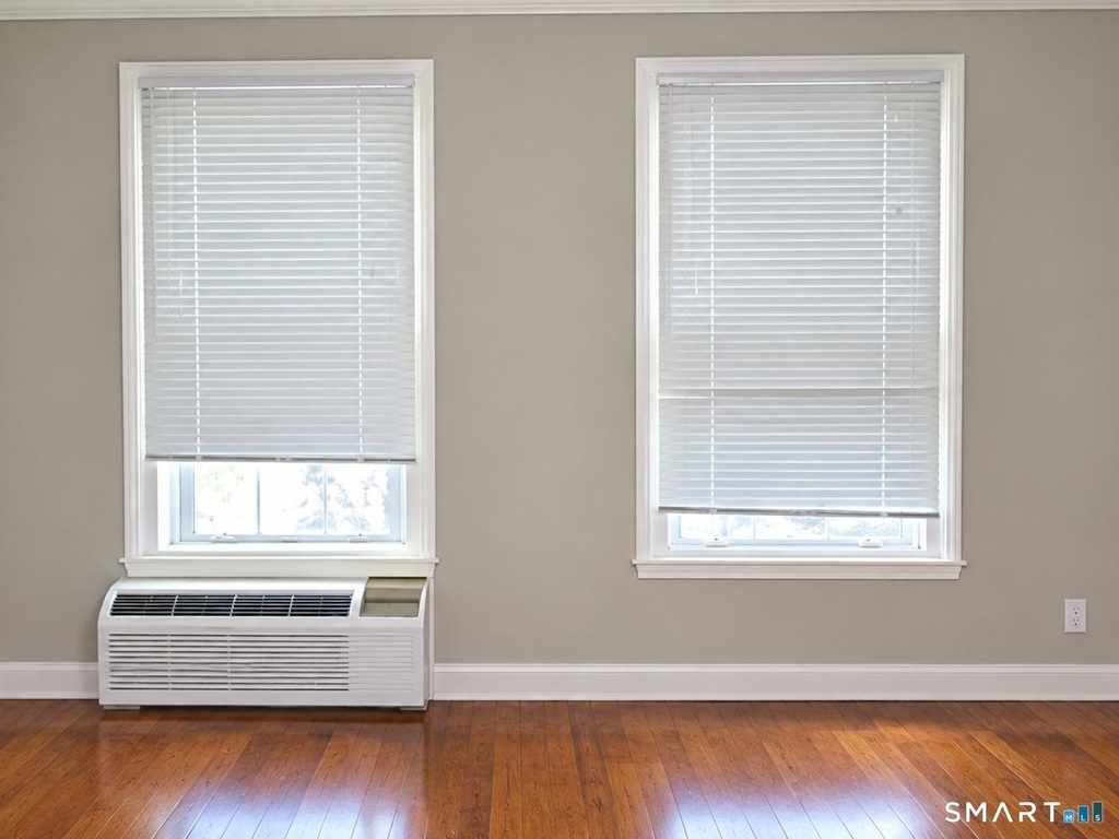 833 Summer Street - Photo 10