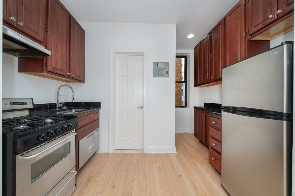 167 West 83rd Street - Photo 2