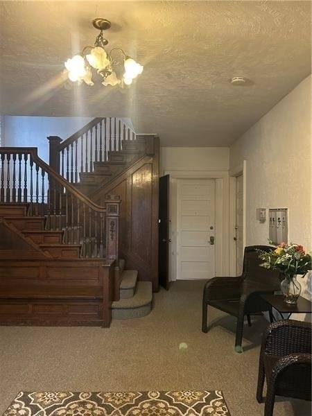 208 W College - Photo 6