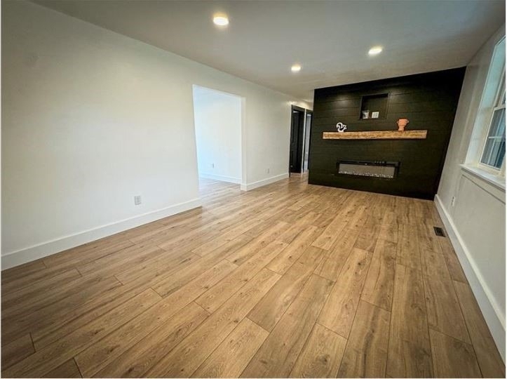 291 Simon Dr - Photo 4