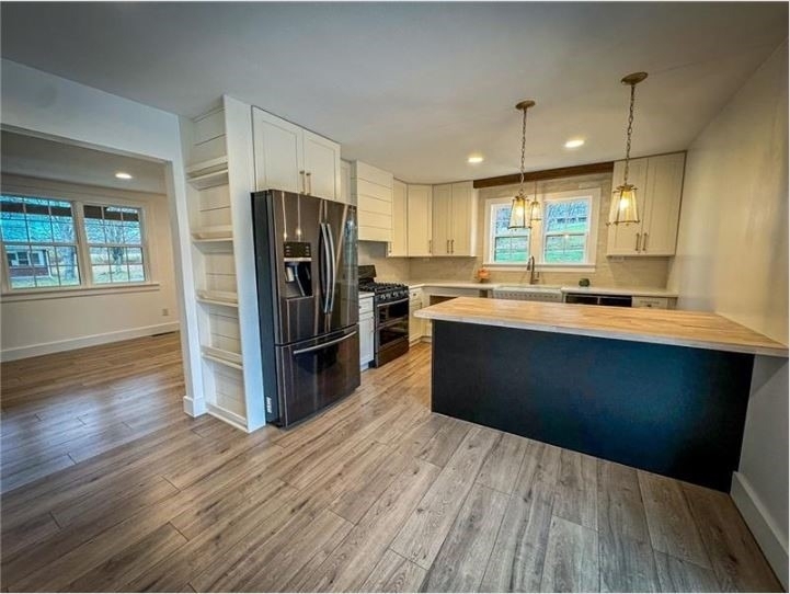 291 Simon Dr - Photo 6