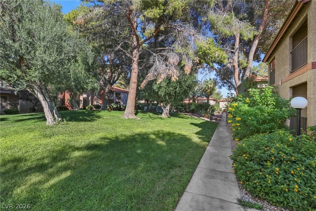 5576 W Rochelle Avenue - Photo 44