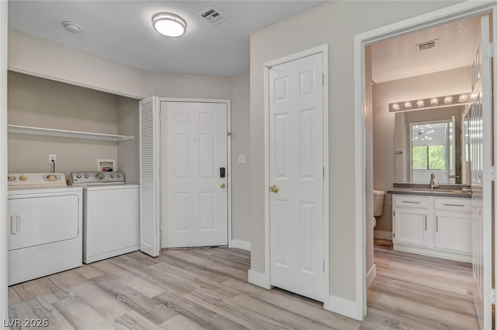 5028 S Rainbow Boulevard - Photo 19