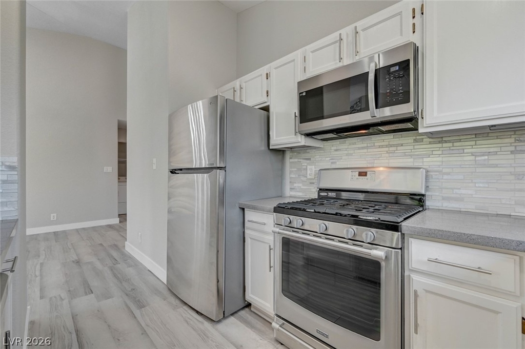 5028 S Rainbow Boulevard - Photo 18