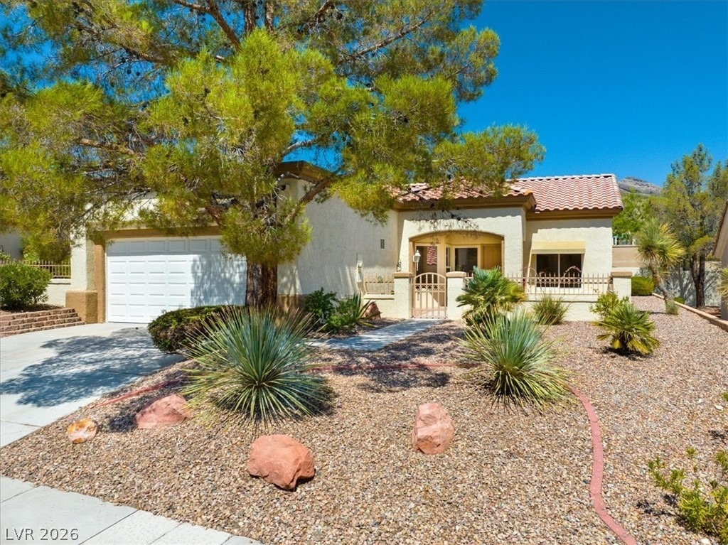 2833 Breakers Creek Drive - Photo 1