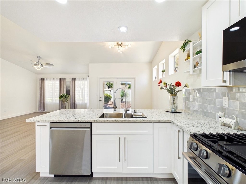 2833 Breakers Creek Drive - Photo 4