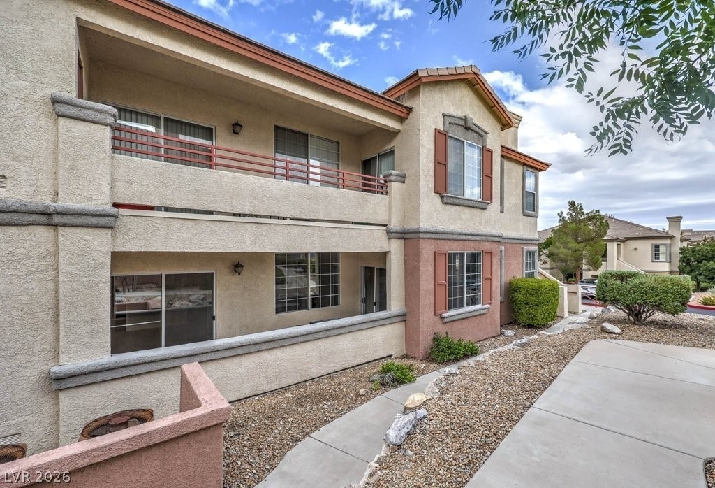 10233 King Henry Avenue - Photo 2